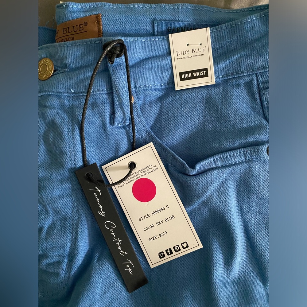 Judy Blue Cropped Jeans
